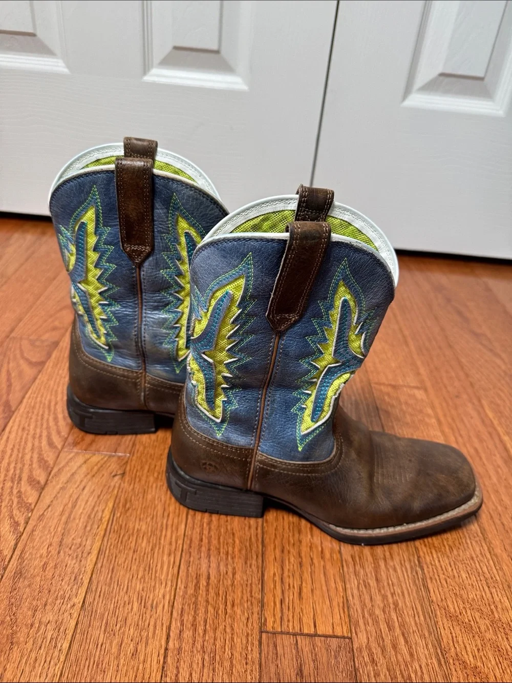 Ariat Kid's Koel VentTEK Western Boot size 2.5